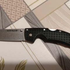 Нож COLD STEEL VOYAGER TANTO 4” PLAIN EDGE 29AT